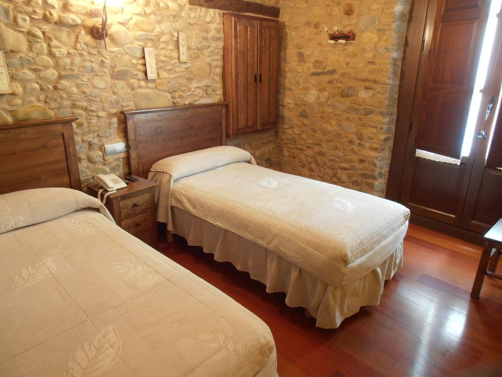 Hostal Virgen De La Encina Ponferrada Kamer foto