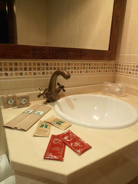 Hostal Virgen De La Encina Ponferrada Kamer foto